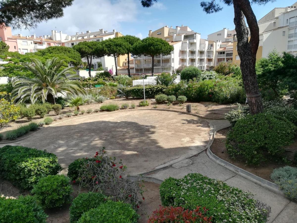 Studio cabine VUE PORT avec piscine, parc, boulodrome et parking privé Agde Exterior foto